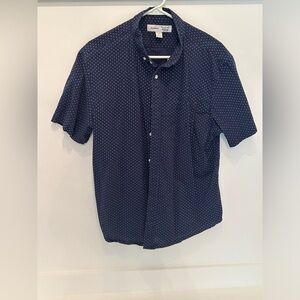 Men’s size large, navy slim fit short sleeve button-down